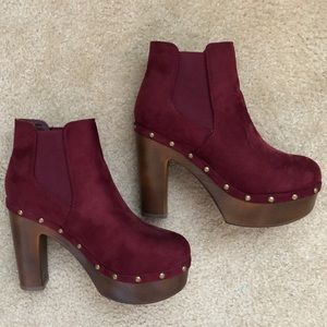Suede platform boots